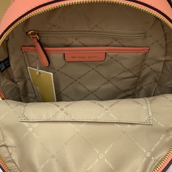 MICHAEL KORS
Jaycee Medium zip pocket Pebbled Leather Backpack Sherbert color - Picture 11 of 16